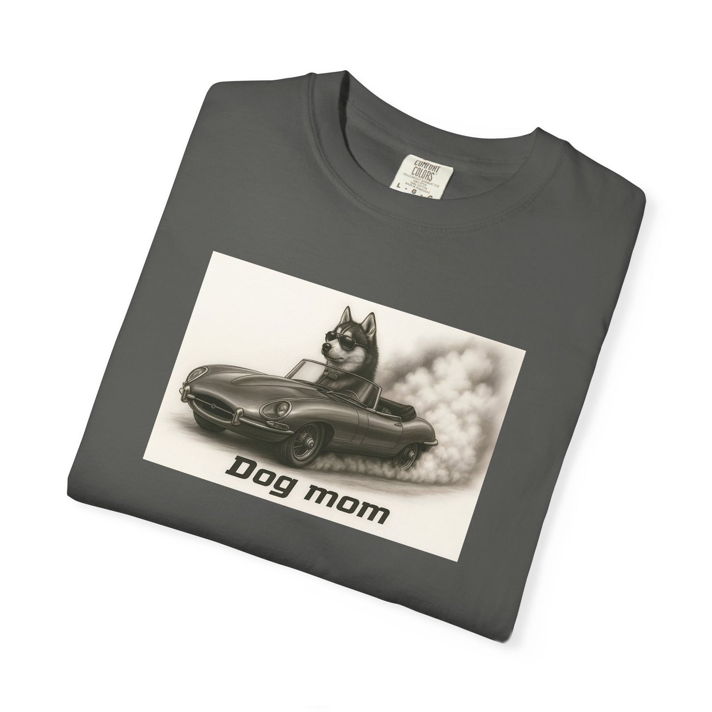 Dog Mom - Siberian Husky - “Cool Dogs in Cool Cars” T-Shirt Collection! 🐶🚗