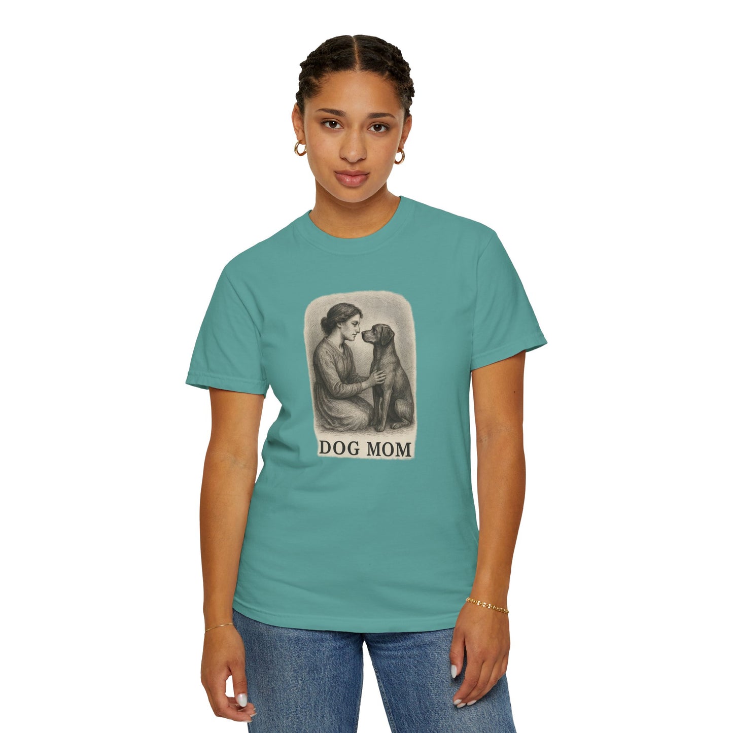Dog Mom Unisex T-Shirt, Cozy Gift for Pet Lovers, Vintage Style Tee, Cute Dog Owner Shirt, Ideal for Birthdays and Holidays
