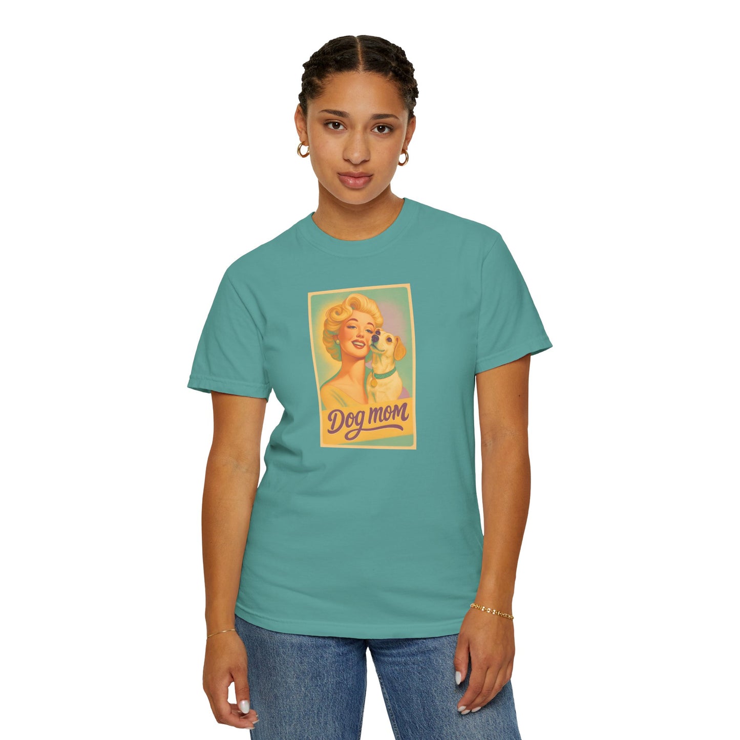 Vintage Dog Mom T-shirt - Unisex Garment-Dyed Tee for Dog Lovers