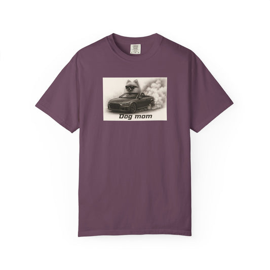 Dog Mom - Pomeranian - “Cool Dogs in Cool Cars” T-Shirt Collection