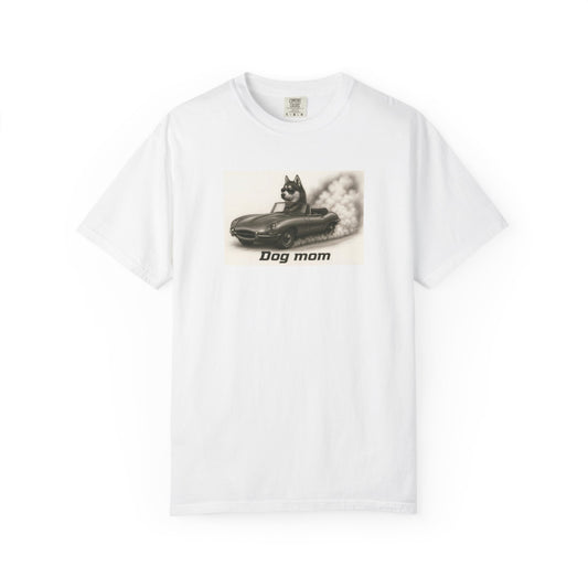 Dog Mom - Siberian Husky - “Cool Dogs in Cool Cars” T-Shirt Collection