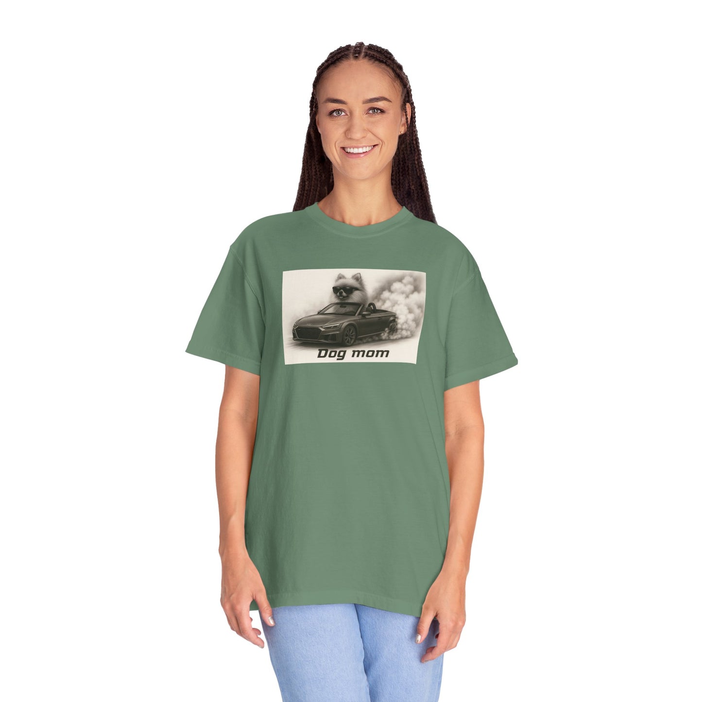 Dog Mom - Pomeranian - “Cool Dogs in Cool Cars” T-Shirt Collection