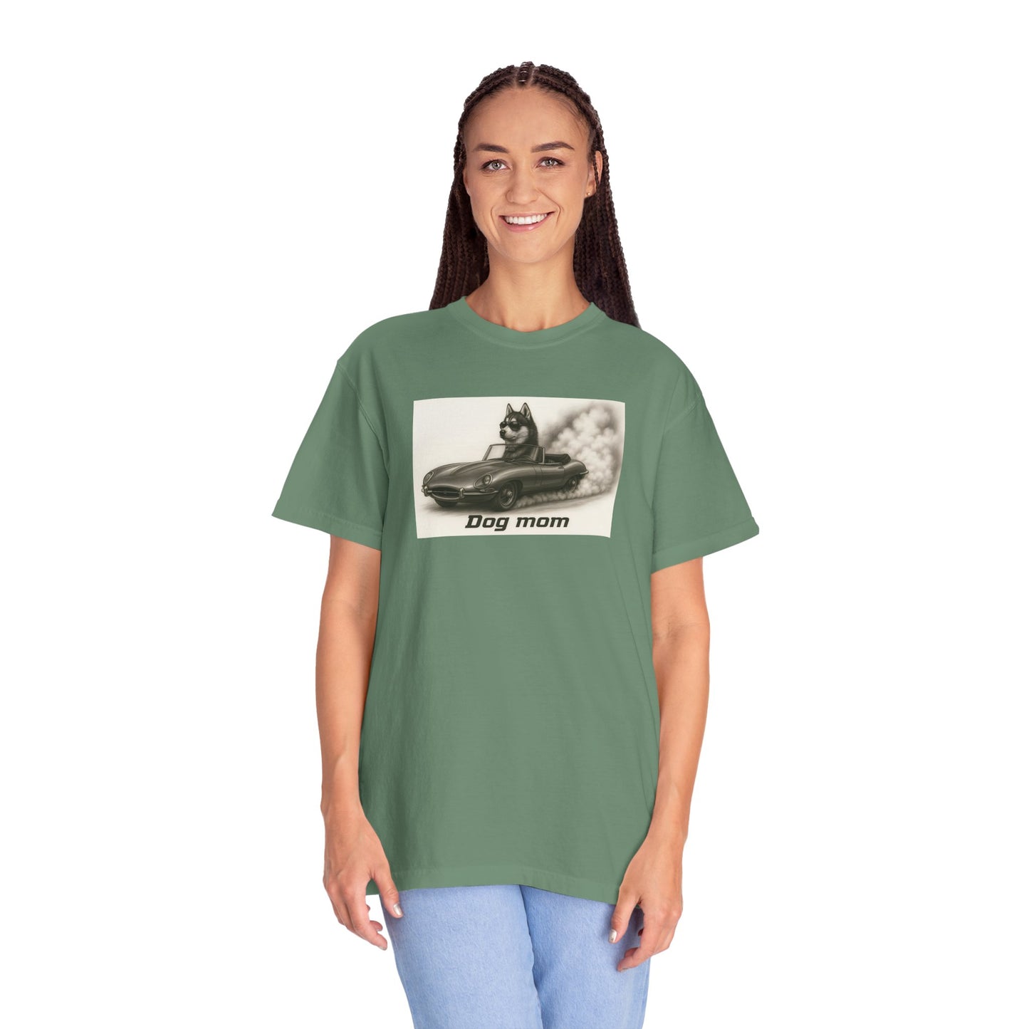 Dog Mom - Siberian Husky - “Cool Dogs in Cool Cars” T-Shirt Collection